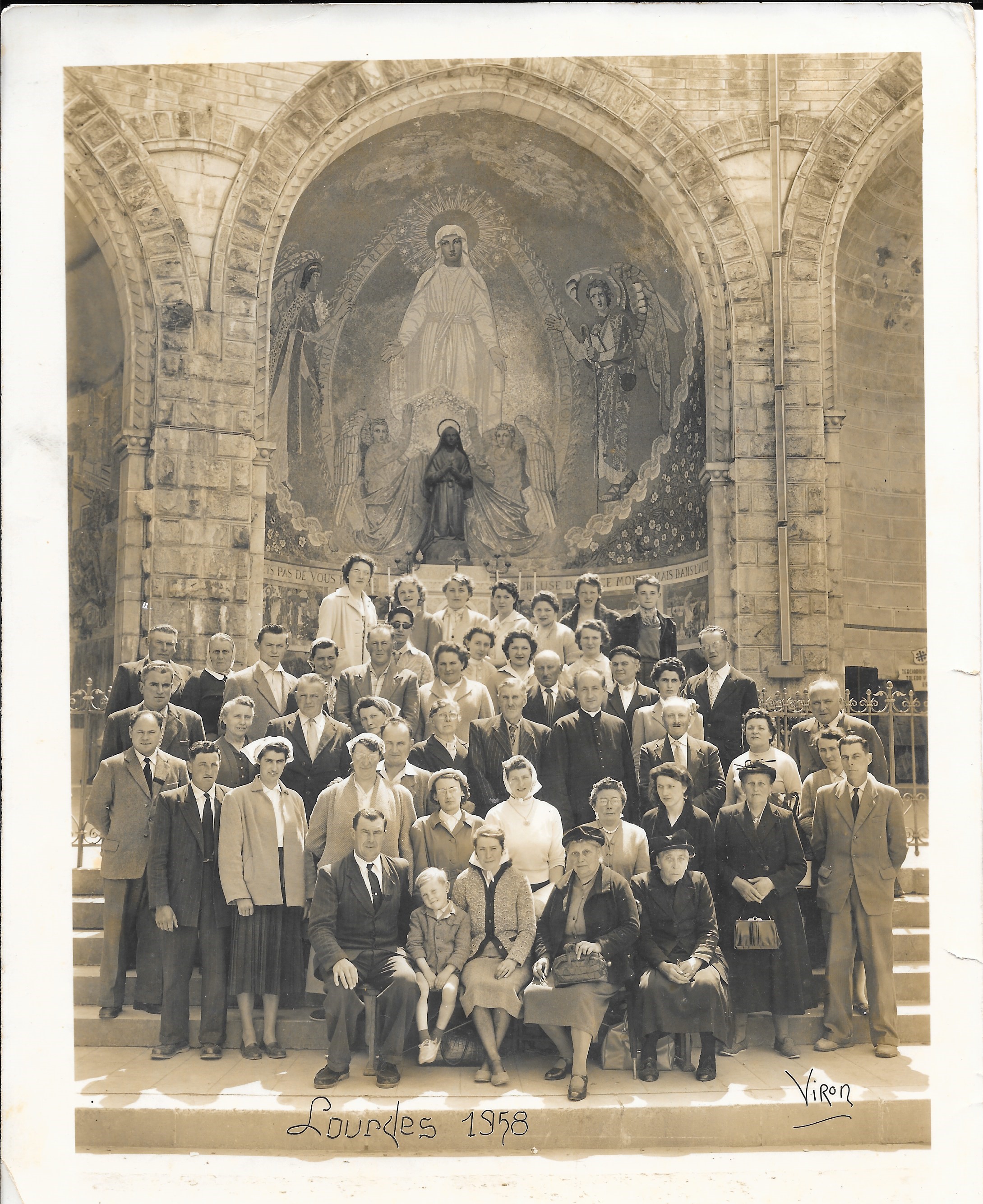 Img222 lourdes 1958 majo et louis therese et jean